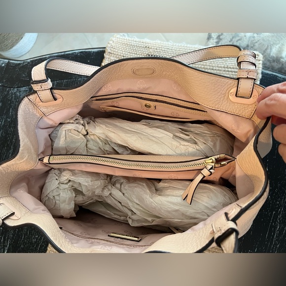 Authentic Tory Burch Thea Center Zip Tote w/ matching Tory Burch wallet. - Picture 13 of 14